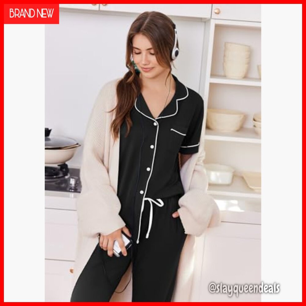 Large Soft Polyester Pajama Set With Button Down … - image 3